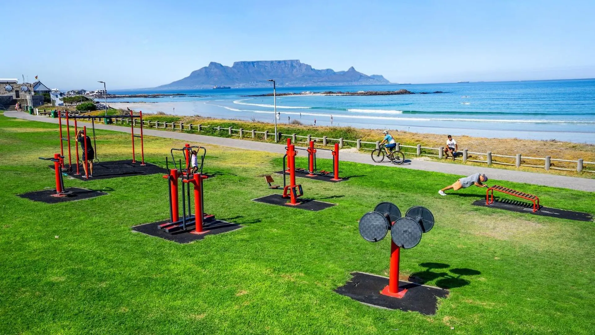 Appartamento Eden On The Bay 118 By Host Agents Bloubergstrand Sudafrica